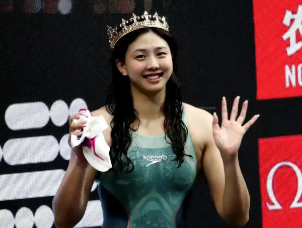 恒瑞盈 美知名游泳媒体盛赞中国21岁游泳名将：美丽无与伦比，长得太好看